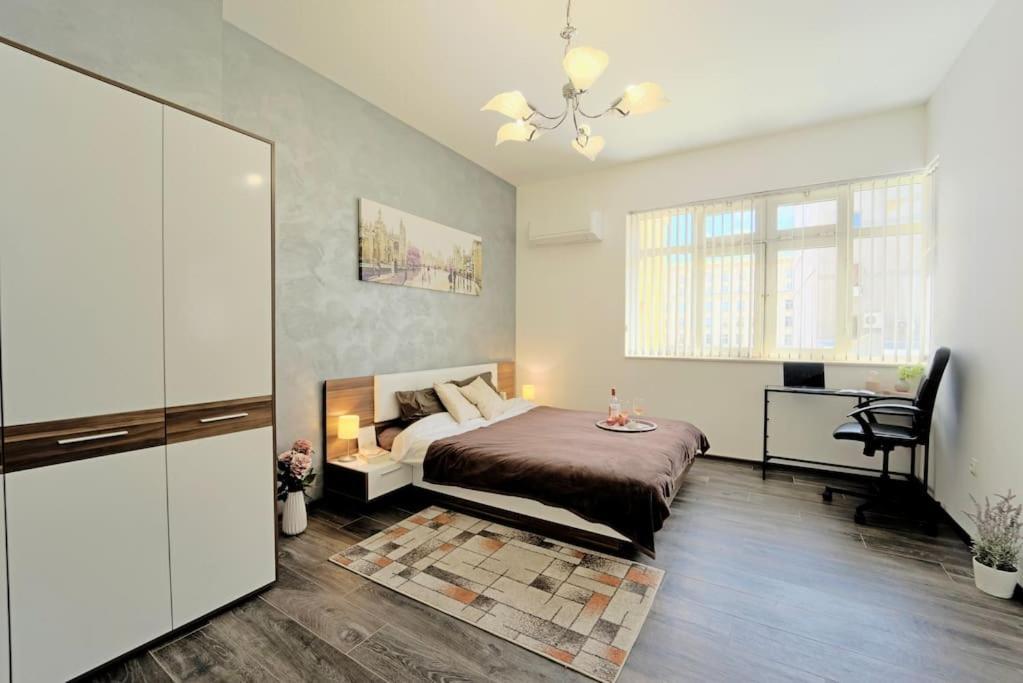 Cozy 2-Bedroom Flat In The Very Center Of Sofia Extérieur photo