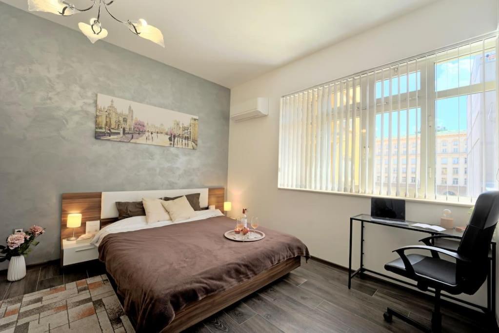 Cozy 2-Bedroom Flat In The Very Center Of Sofia Extérieur photo